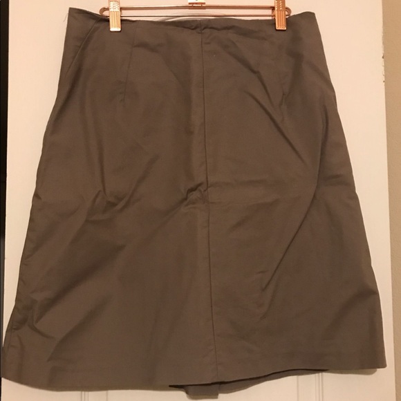 Skirt - Picture 2 of 4
